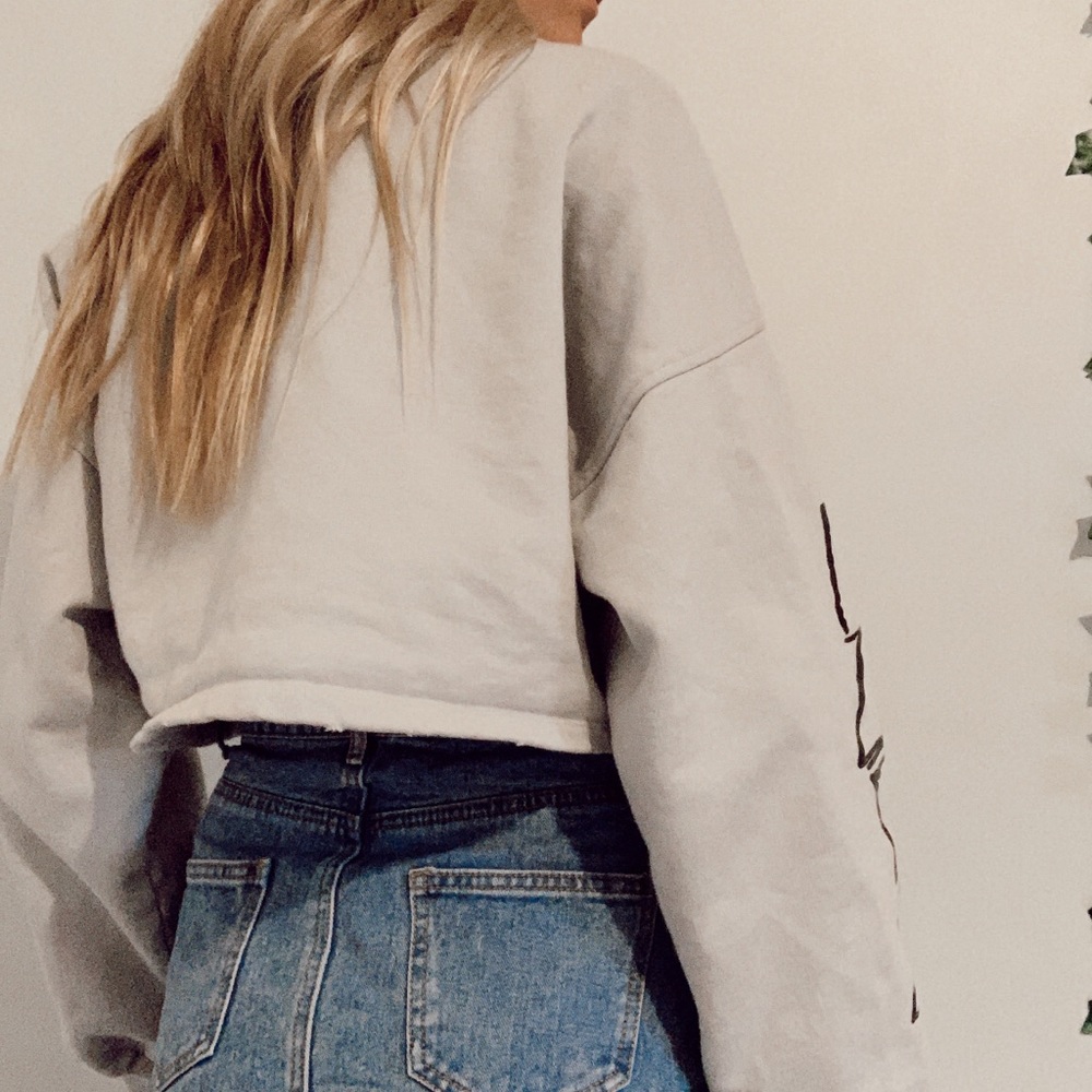 SOLD ☆ Zendaya rare cropped style sweatshirt - Picture 3 of 5